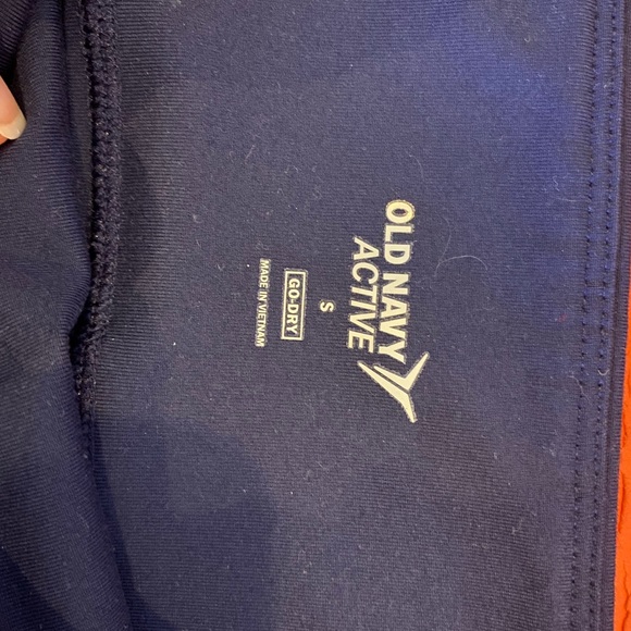 Old navy active go dry crop leggings - Picture 2 of 3